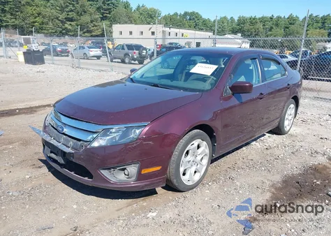 2011 Ford Fusion Se z USA, uszkodzony, nr VIN 3FAHP0HG4BR239219